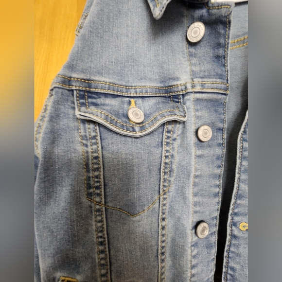 Boys Old Navy Jean Jacket with Faux Hoodie hood Large - Picture 3 of 6